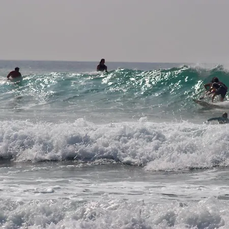 Plantation Surf Inn & Restaurant - Midigama-2